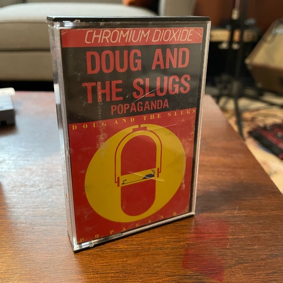 🇨🇦 Vintage Doug & The Slugs Propaganda 1984 Ritdong A&M Records 🇨🇦 - Picture 1 of 6